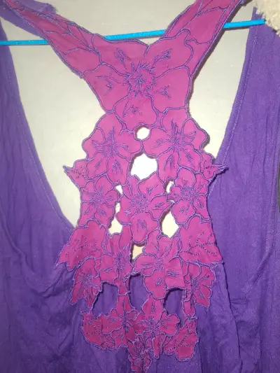 Polera sin mangas morada - miniatura 2