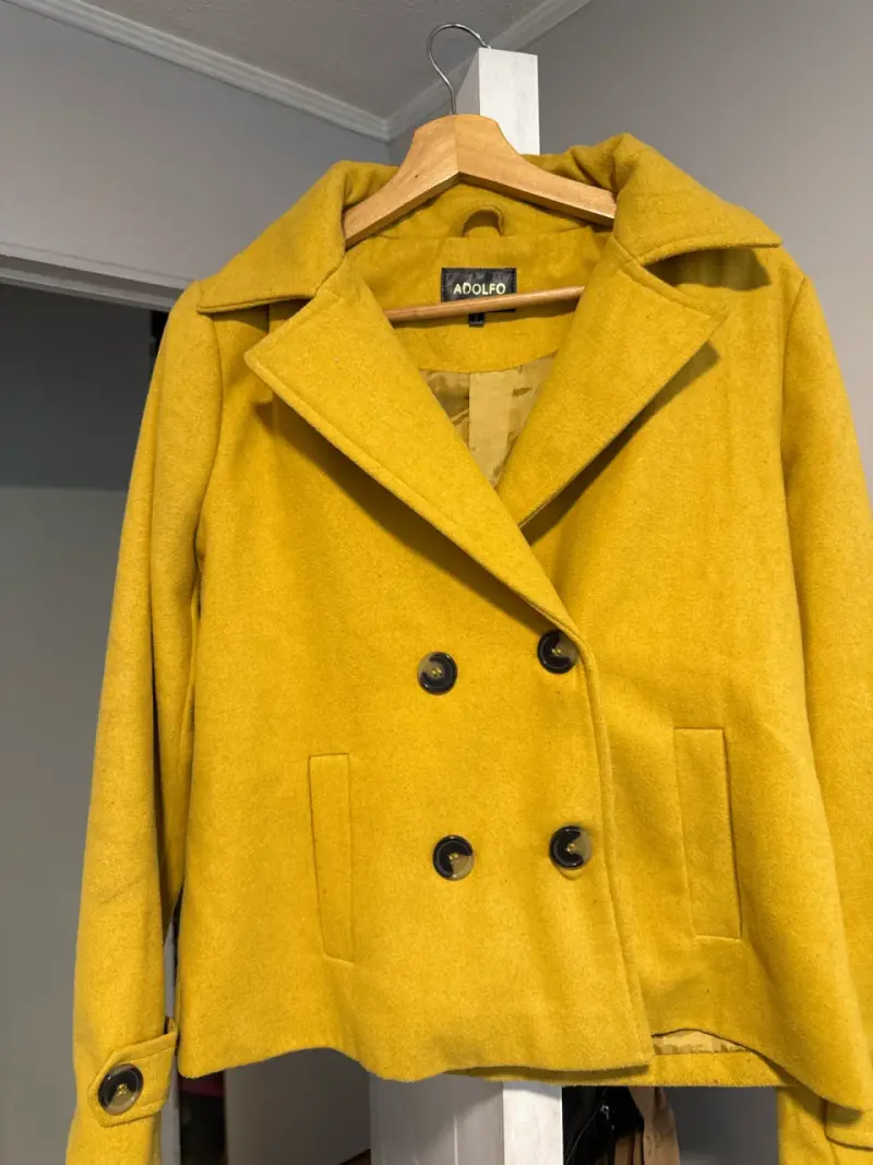 Chaqueta amarilla Adolfo - 1