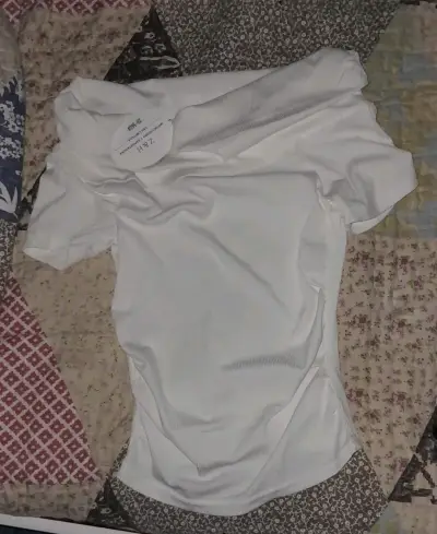 Falda negra talla L/XL, polera L y pantys efecto - miniatura 3