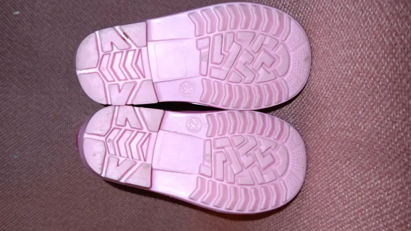 Botas de lluvia rosadas para niña - 3