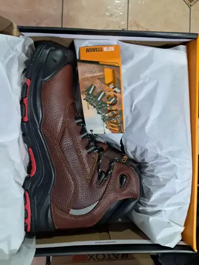 Zapato Seguridad ATOX Titanium café 42 NUEVO - miniatura 1