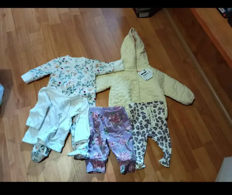 Lote ropa bebé 6 meses - 1