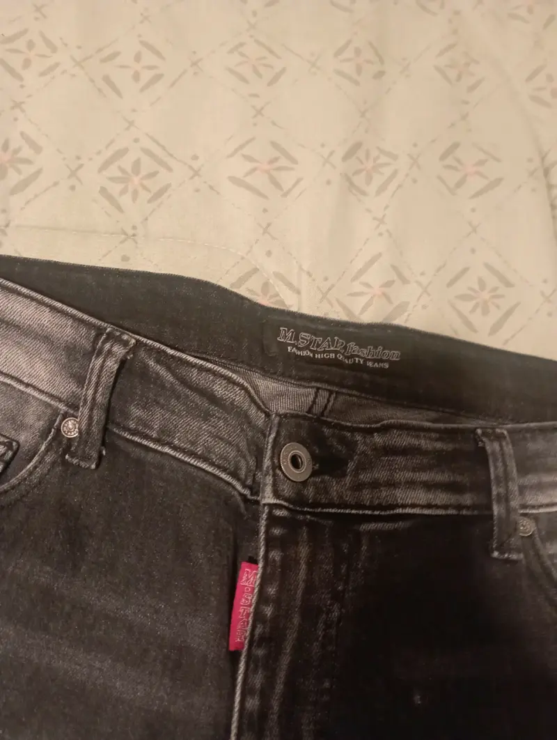 Jeans negros rotos para hombre - 3