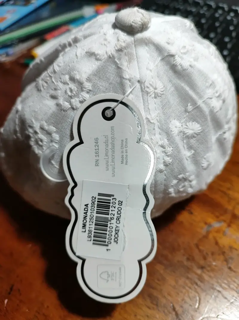 Gorra blanca con bordado floral - 2
