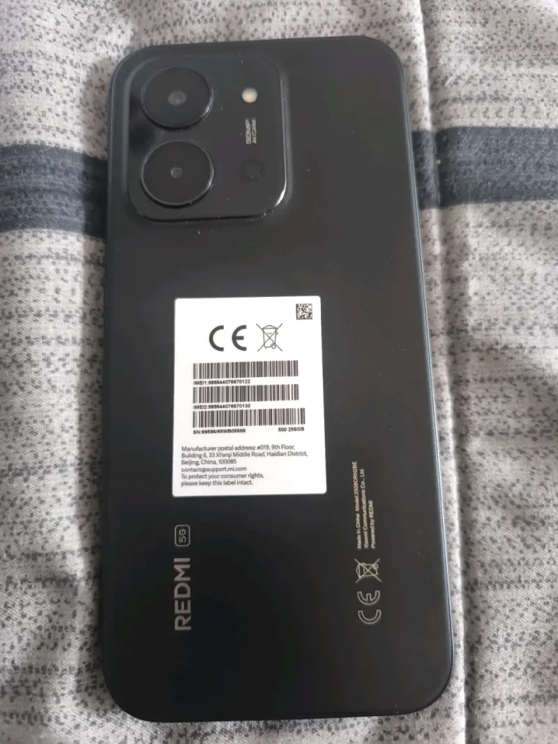 Smartphone Xiaomi Redmi 15C casi sin uso - 2