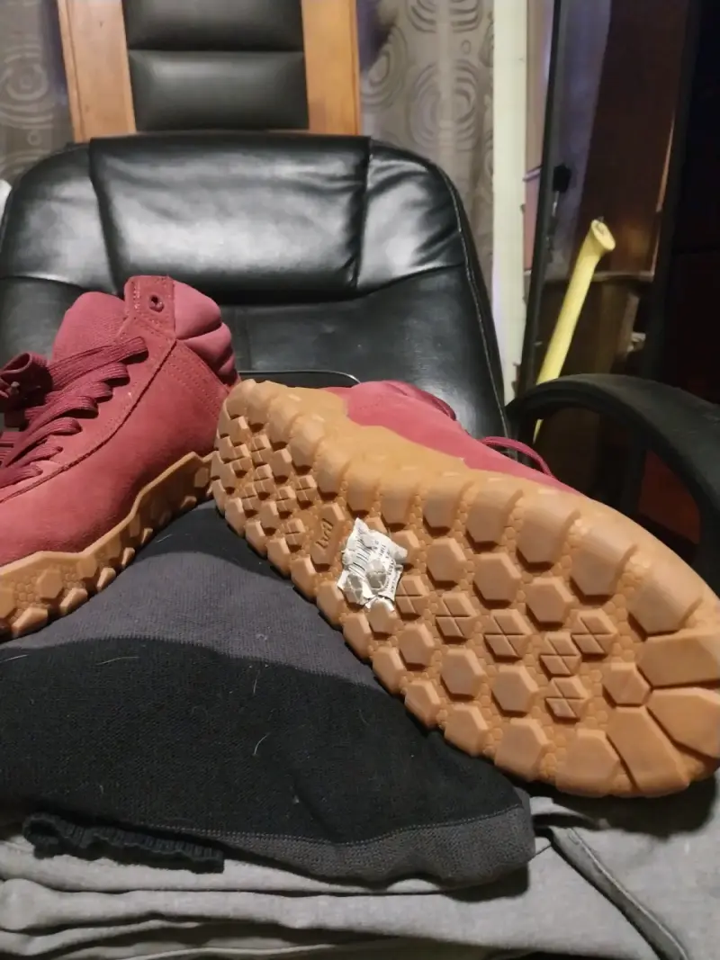 Zapatillas outdoor burdeos Caterpillar - 2