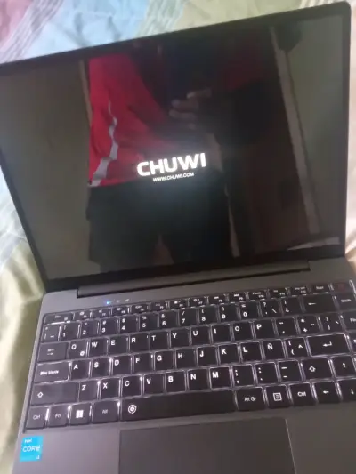 Notebook Chuwi negro - miniatura 2