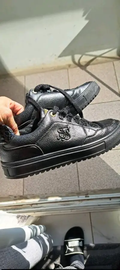 Zapatillas negras hombre sik silk - miniatura 1