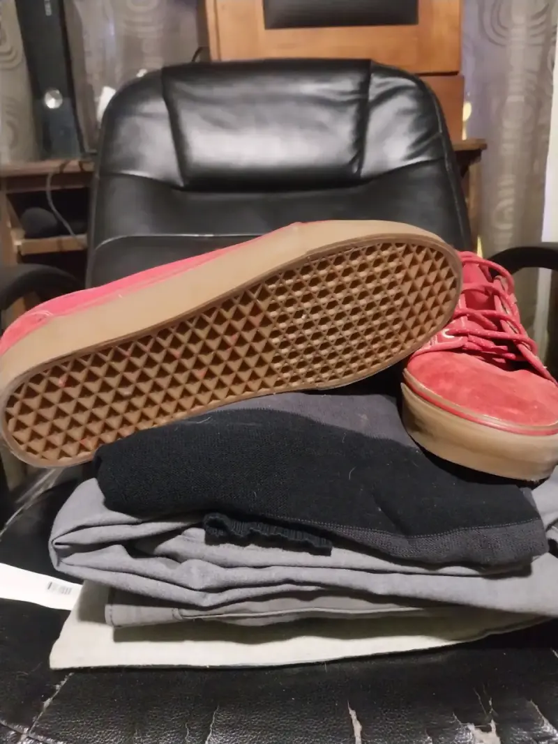 Zapatillas VANS rojas casuales - 2