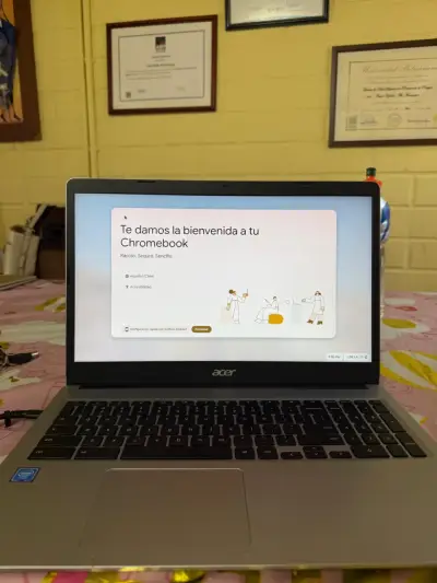 Chromebook Acer plateado - miniatura 2