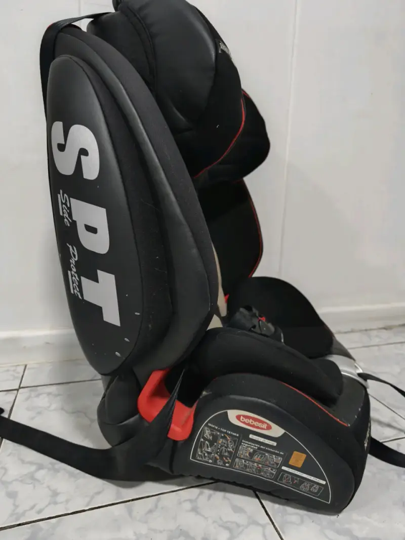 Silla y alzador para auto - 4