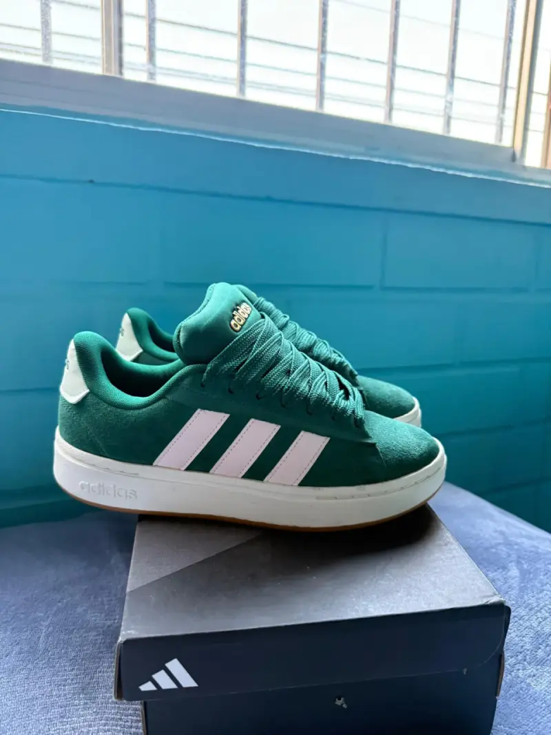 Zapatillas Adidas alpha court verdes - 4