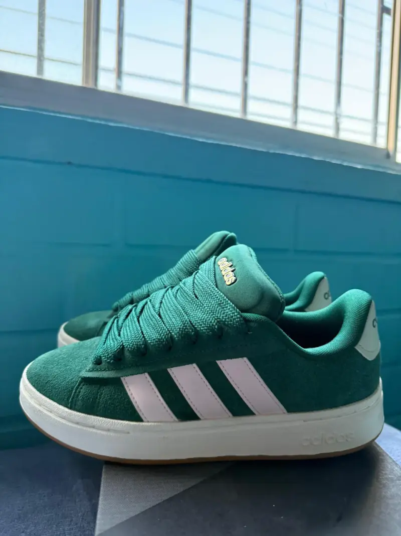 Zapatillas Adidas alpha court verdes - 5