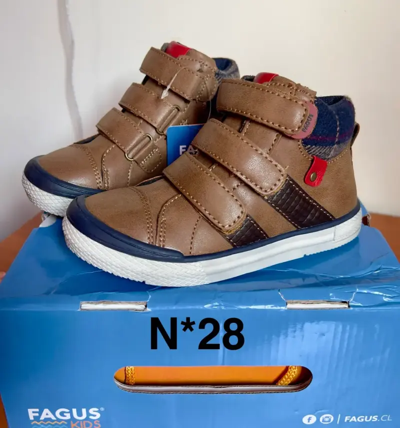 Botines infantiles café - 2