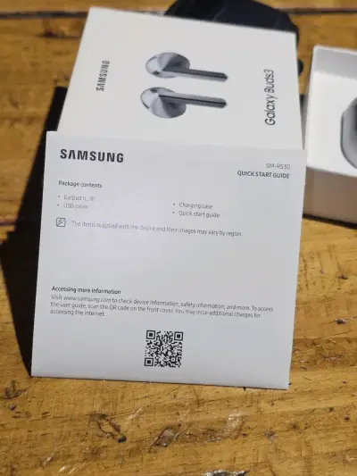Samsung Galaxy Buds3 usados - miniatura 3