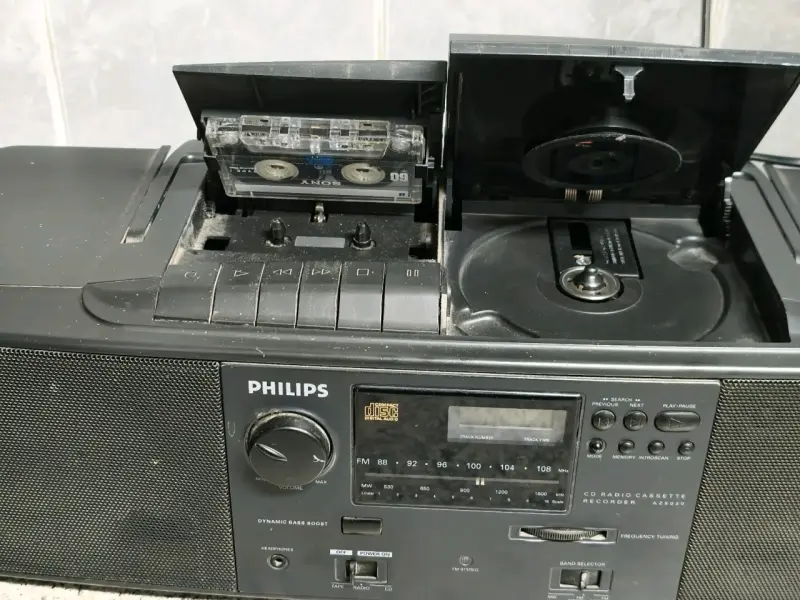 Radio cassette Philips AM/FM - 2