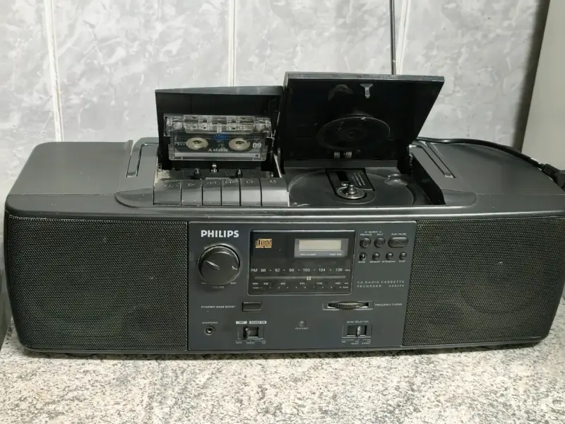Radio cassette Philips AM/FM - 3