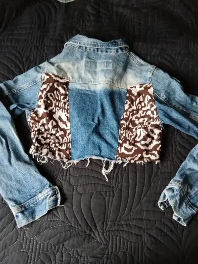 Chaqueta corta de mezclilla - miniatura 2