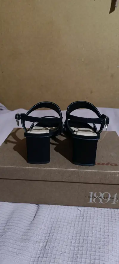Sandalias de tacón talla 36 - miniatura 2