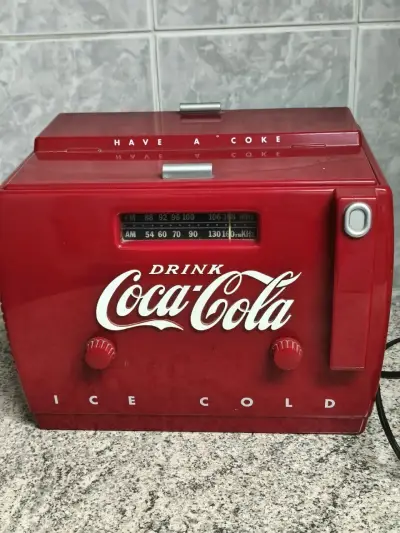 Radio vintage Coca-Cola roja - miniatura 1