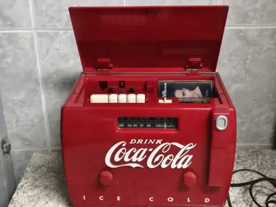 Radio vintage Coca-Cola roja - miniatura 3