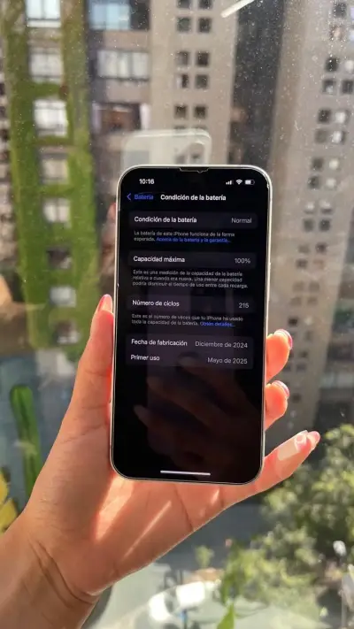 Iphone 16e en excelente estado - miniatura 2