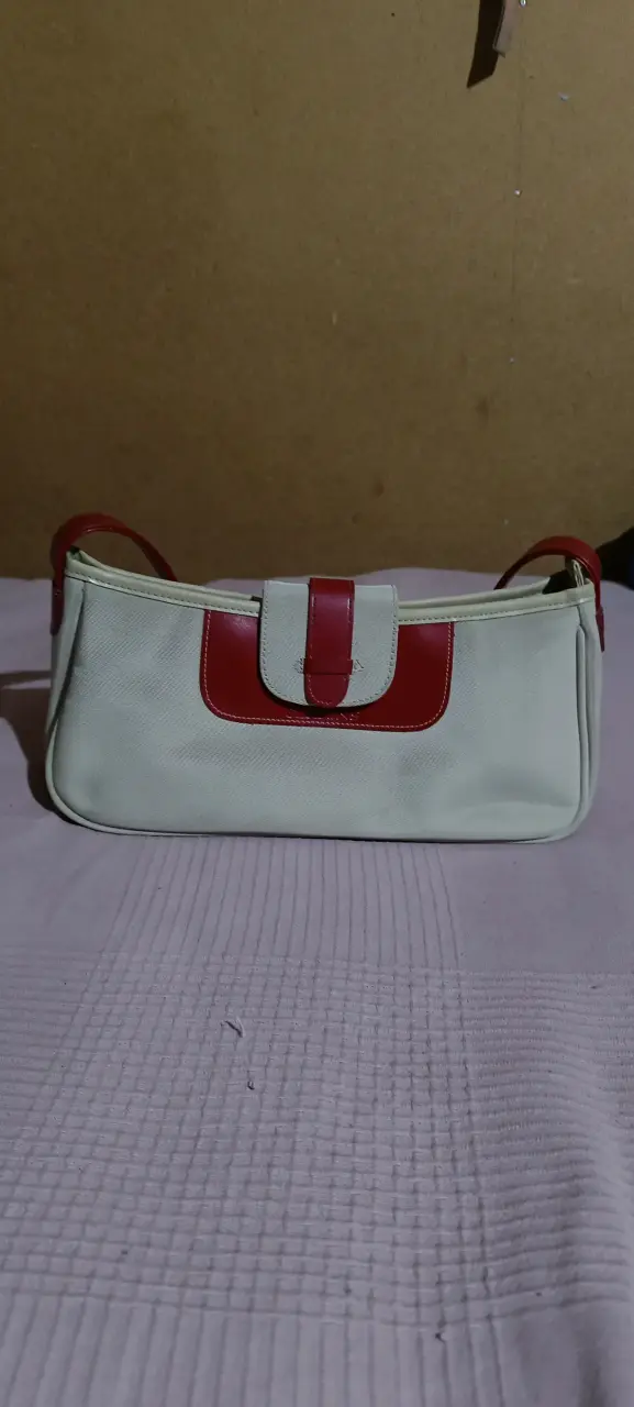 Cartera de beige y roja - 1