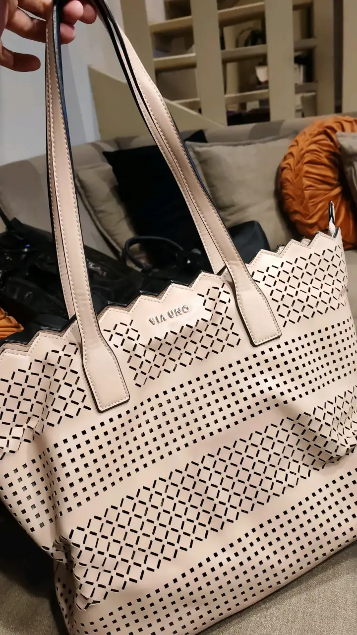Cartera beige Via Uno calada