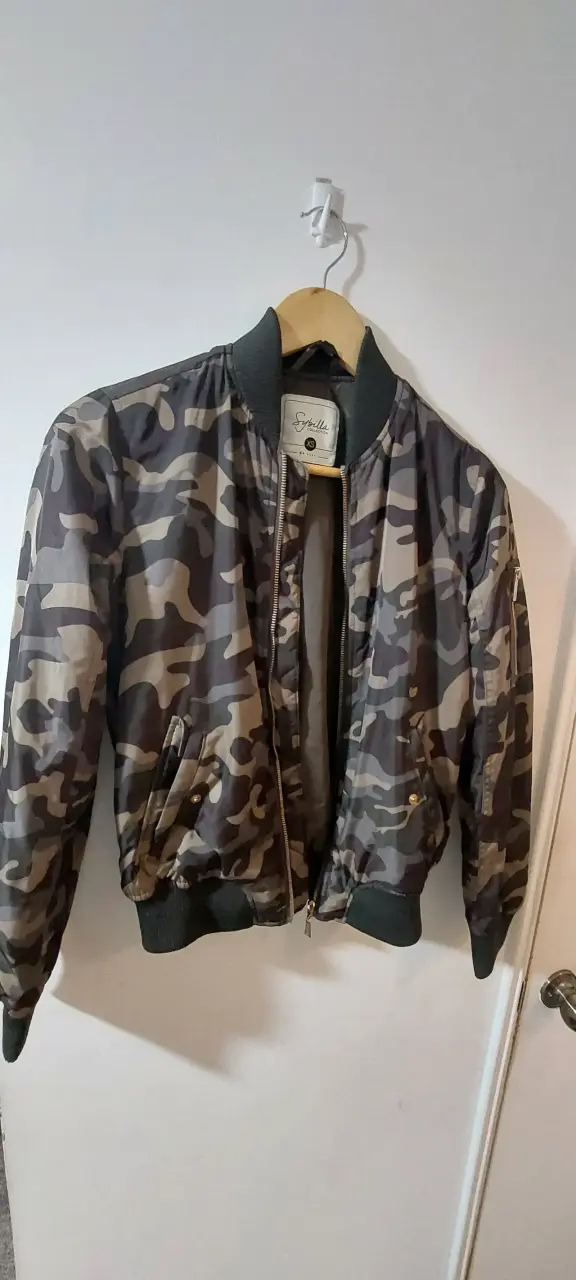 Chaqueta bomber camuflaje