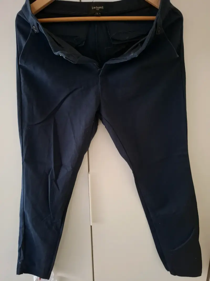 Pantalones azul marino Cacharel