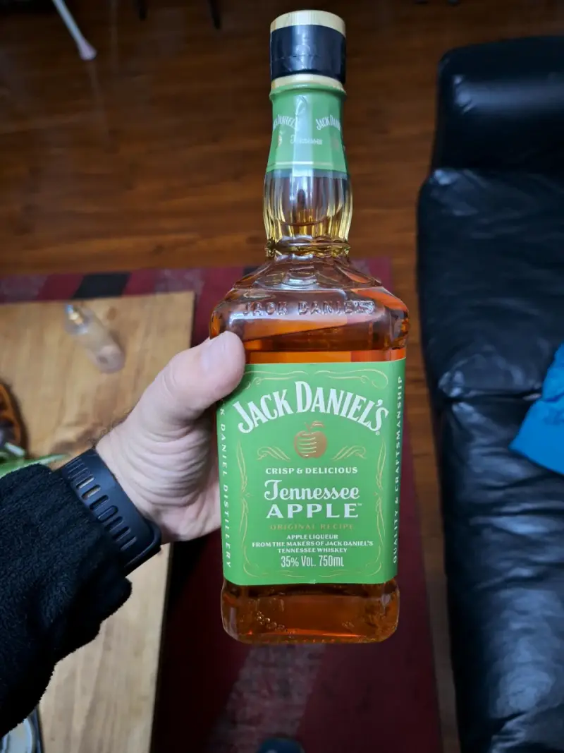Licor de manzana Jack Daniel's 750ml - 2