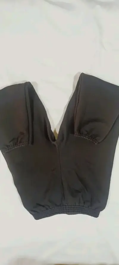 Pantalones deportivos negros - miniatura 3