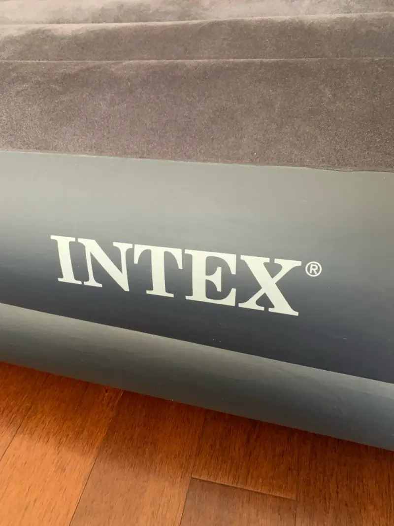 Colchón inflable gris INTEX 1 plaza eléctrico - 3