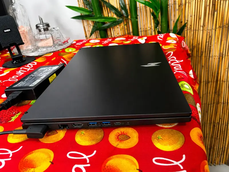 Laptop Acer Nitro V negro - 5