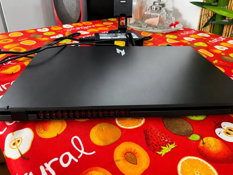 Laptop Acer Nitro V negro - 6