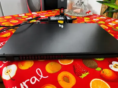 Laptop Acer Nitro V negro - miniatura 6