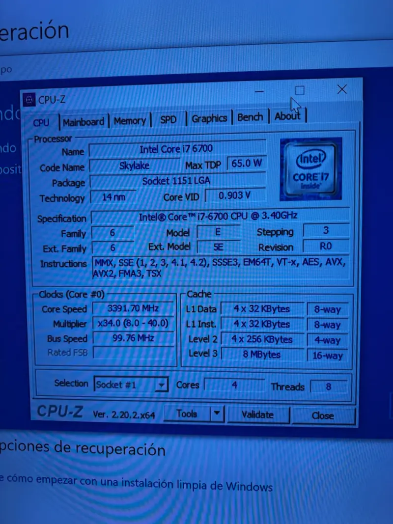 PC de escritorio Lenovo ThinkCentre - 4