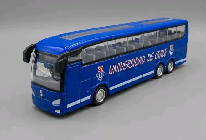 Autobús metalico UNIVERSIDAD DE CHILE - 3