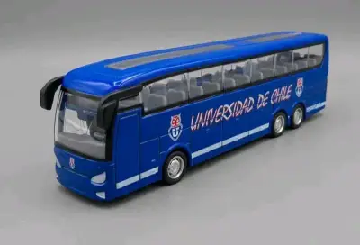 Autobús metalico UNIVERSIDAD DE CHILE - miniatura 3