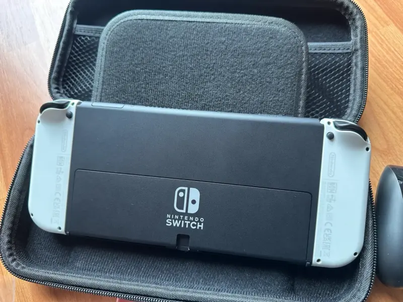 Consola Nintendo Switch oled blanca +2 juegos - 2