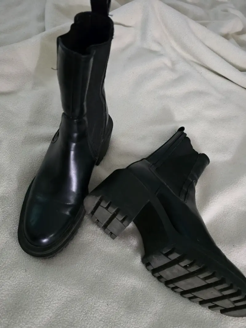 Botines negros con plataforma - 1