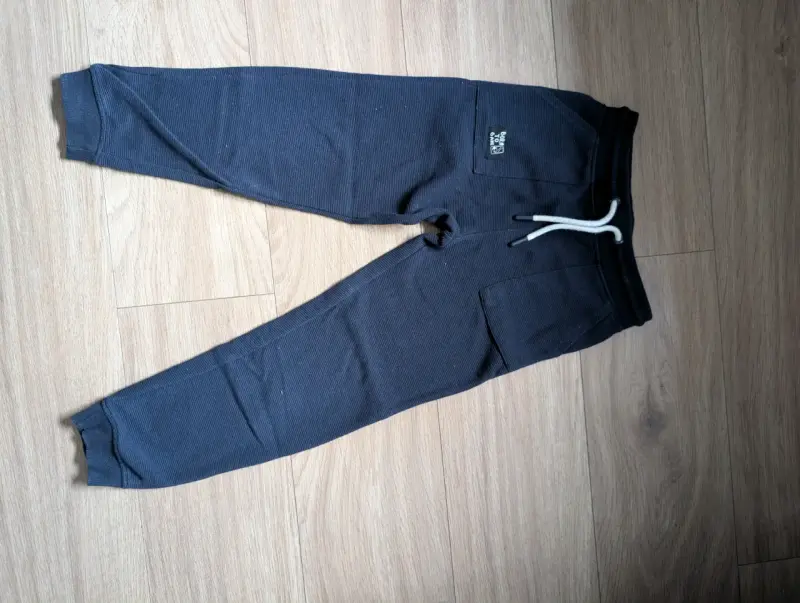 Pantalón deportivo azul Sfera