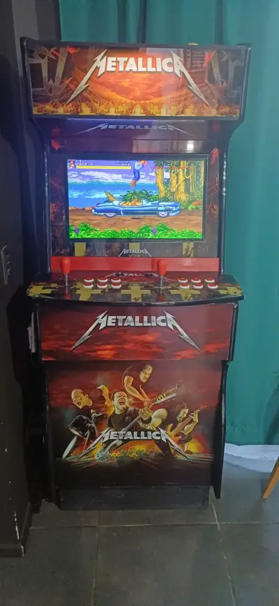 Máquina Arcade Metallica - miniatura 1