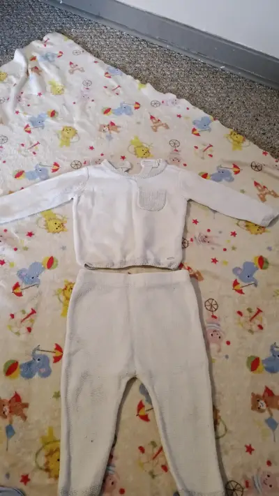 Poleras, pantalón de buzo , enterito de lanilla - miniatura 4