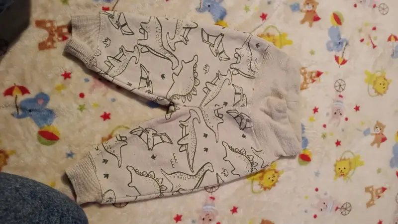 Poleras, pantalón de buzo , enterito de lanilla - 6
