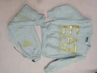 Conjunto deportivo gris EA7 - miniatura 1