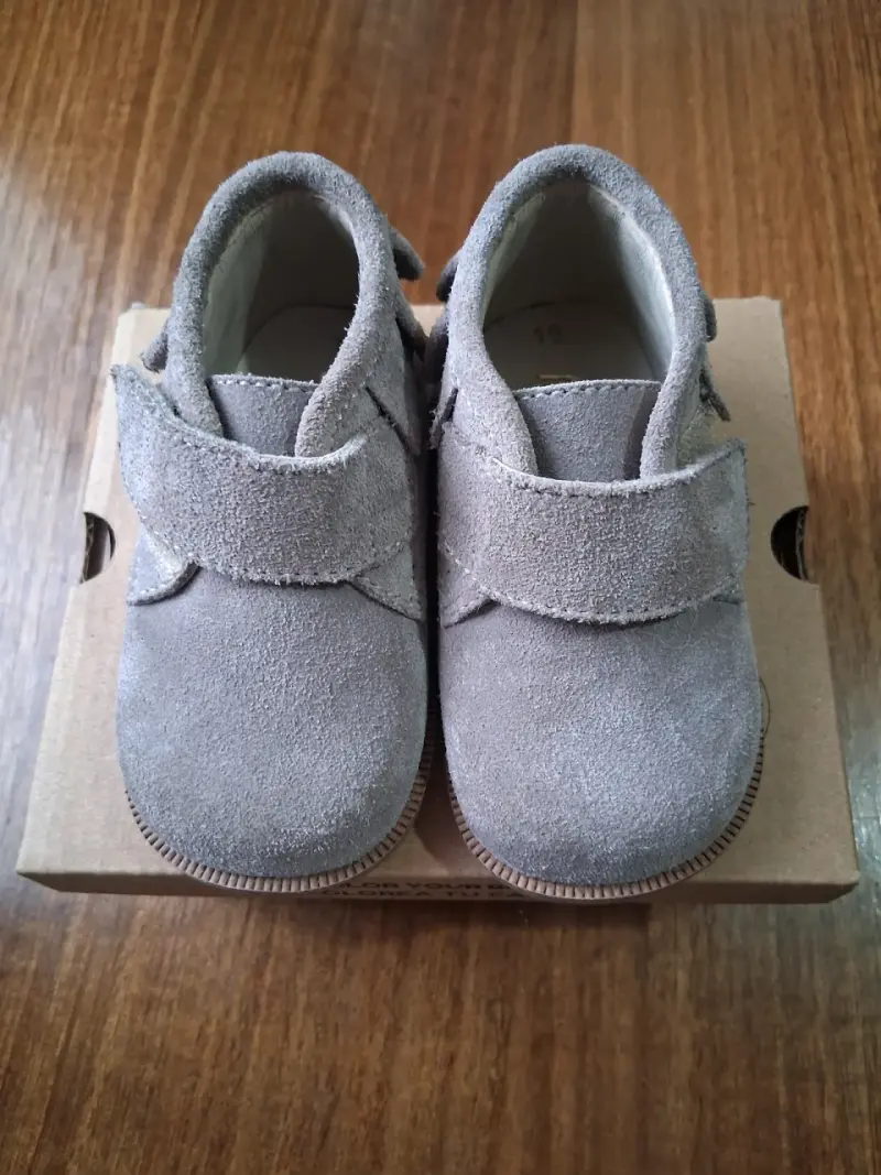 Zapatos bebé de gamuza gris - 1