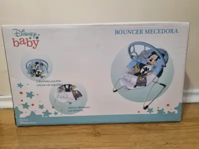 Mecedora Disney Baby como nueva - miniatura 1