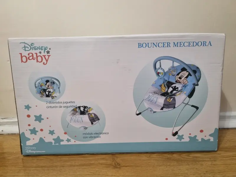 Mecedora Disney Baby como nueva - 2