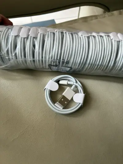 Cable USB a Lightning blanco - miniatura 2